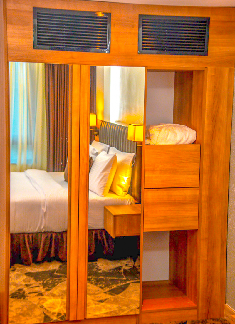 Executive Suite