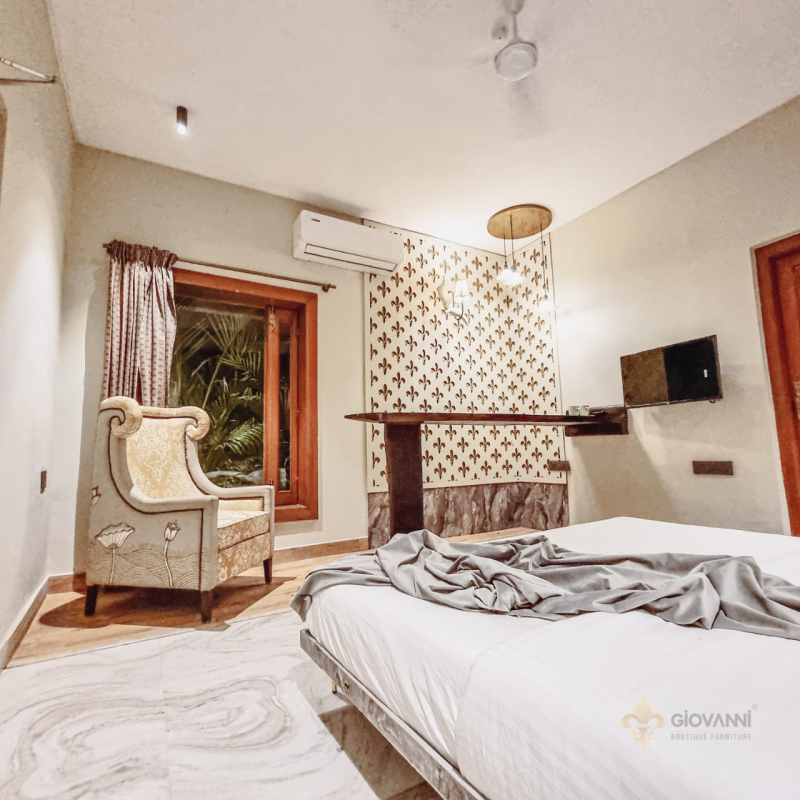 Superior King Suite