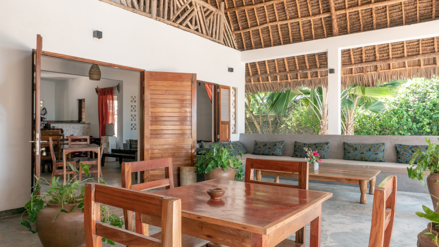 Raha Lodge Boutique Hotel