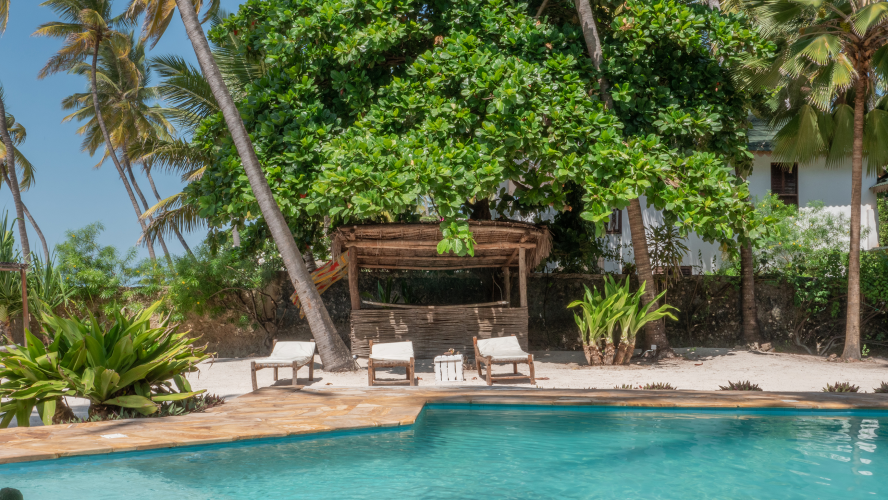 Raha Lodge Boutique Hotel