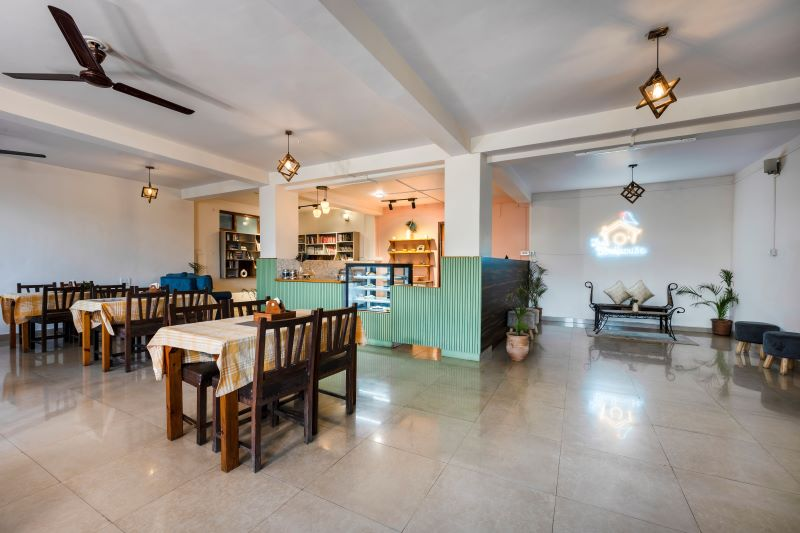 The Birdhouse Villa, Bir