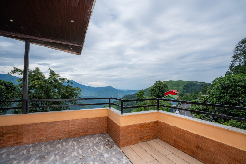 Premium Suite with Balcony