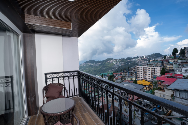 Family View with Balcony