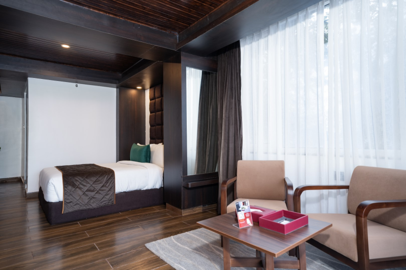 Premium Room with Bathtub
