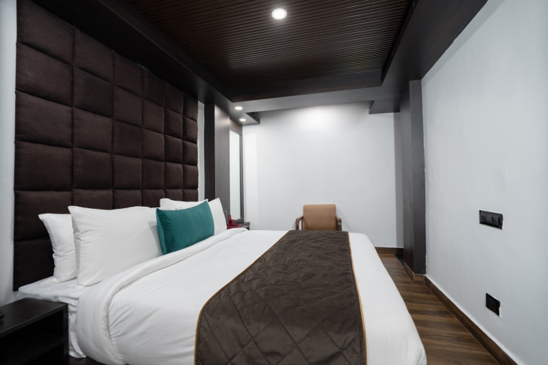 Premium Room with Bathtub