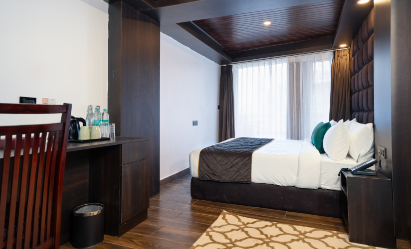 Deluxe View Room with Private Balcony