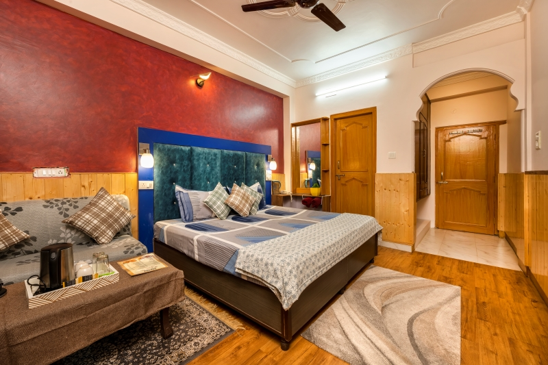 Superior Corner Room with Balcony