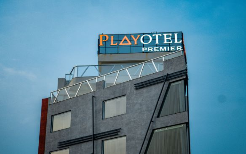 Playotel Premier Guna