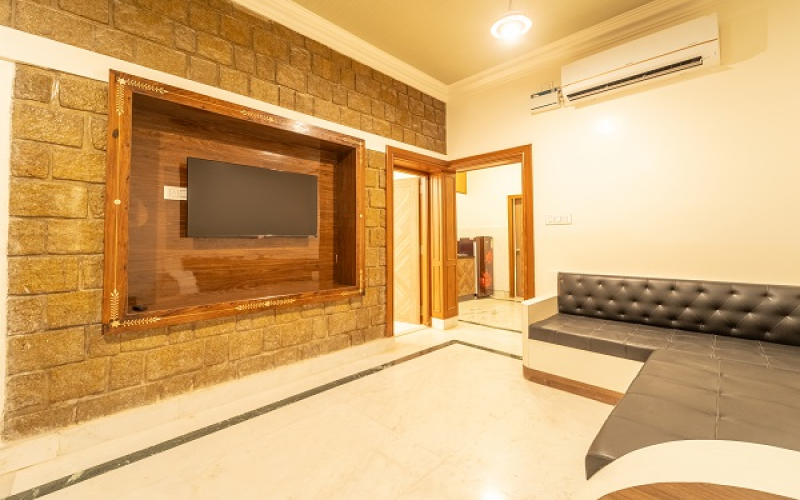 Luxury 2BR Apartment
