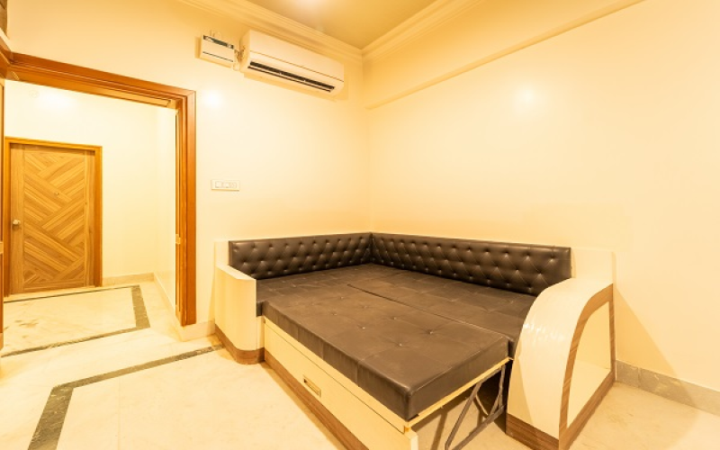 Luxury 2BR Apartment