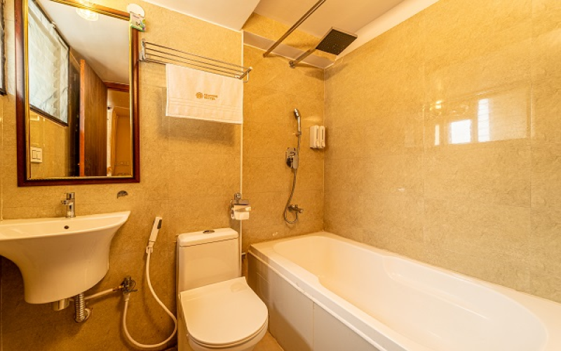 Luxury Queen Room