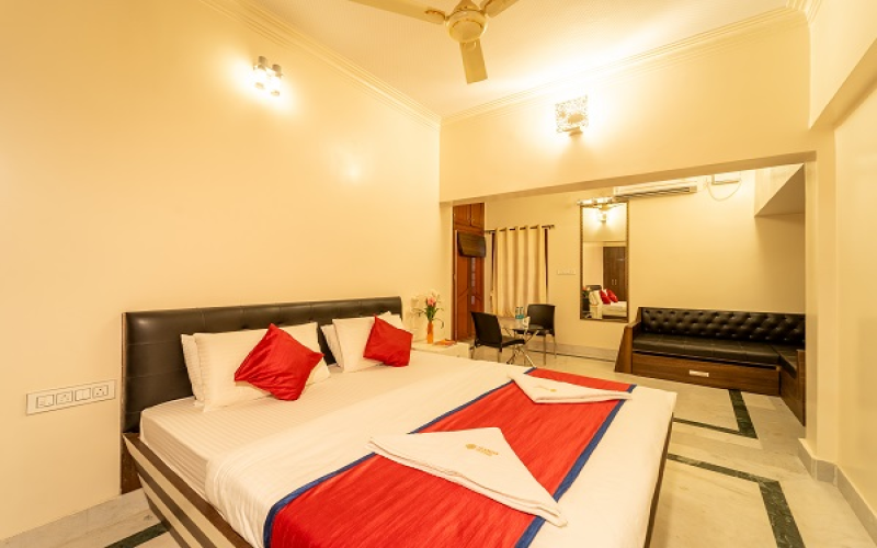12 Bedroom Apartment