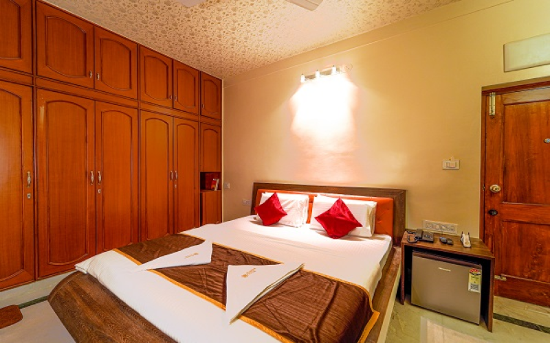 16 Bedroom Apartment