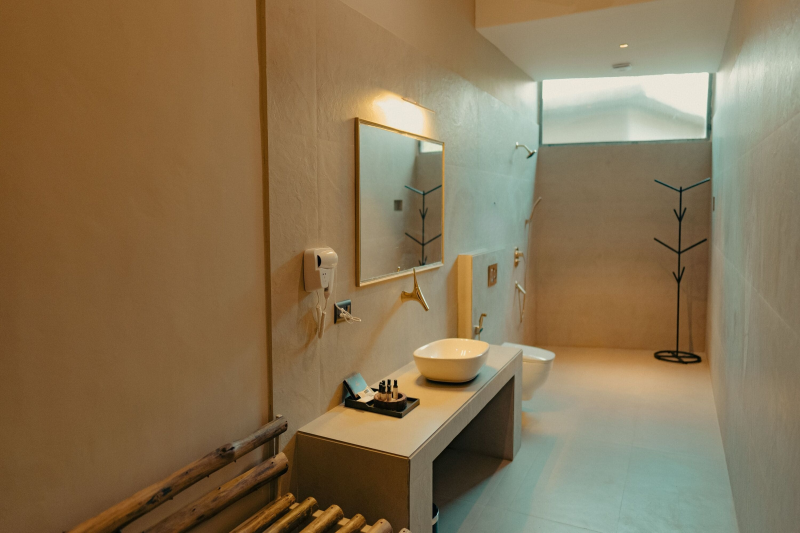 King Room Pool & Garden View