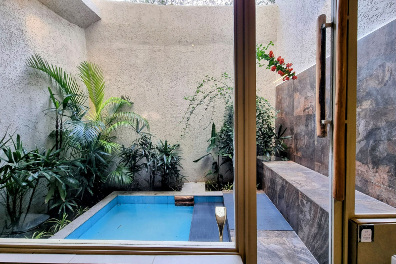 Royal Suite with Plunge Pool and Private Garden