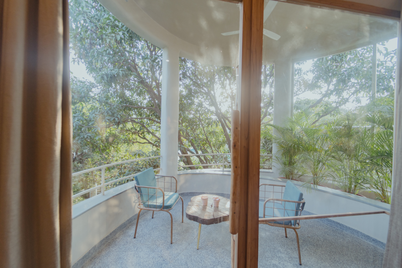 Junior Suite with Deck & Garden View