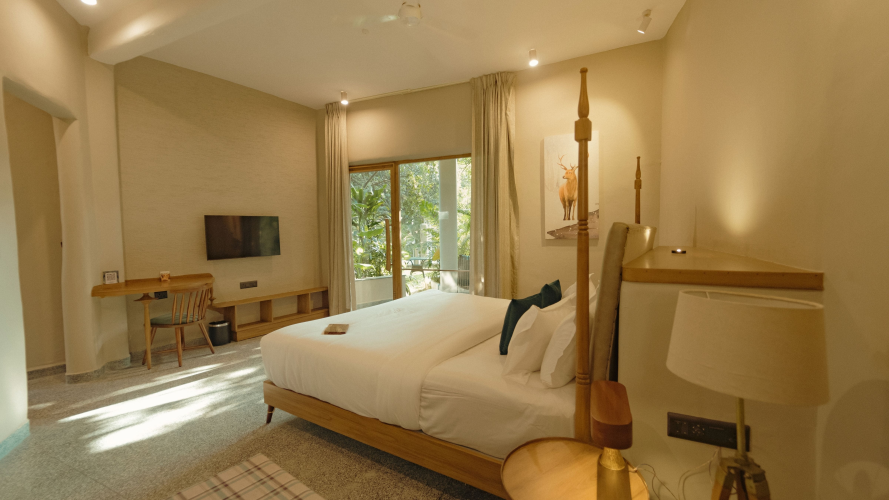 Junior Suite with Deck & Garden View