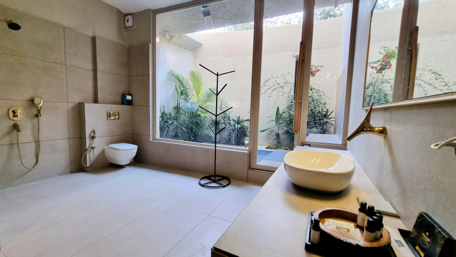 Royal Suite with Plunge Pool and Private Garden