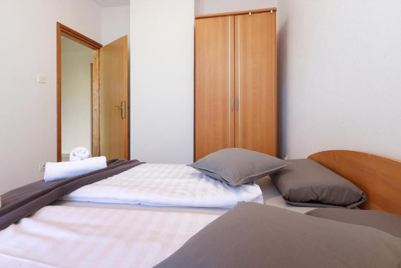 Apartman 1 (A4, priz)