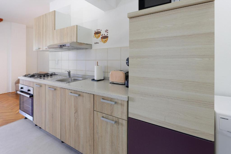 Apartman 2 (A4, priz)