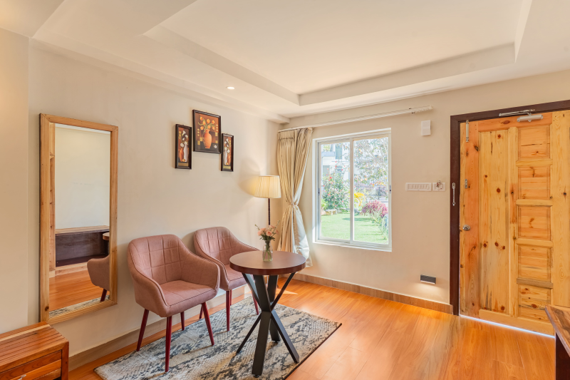 Deluxe Room with Pool View