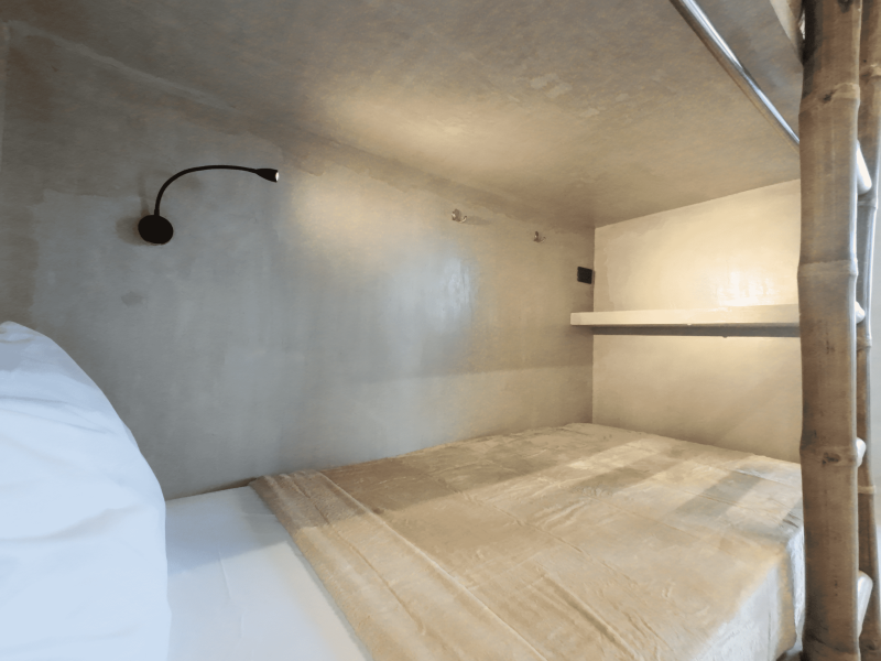 Single Bed in 4 Beds Female Dorm (Ensuite Bathroom)