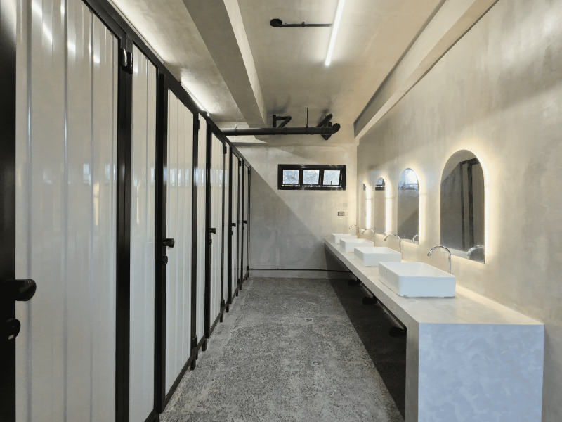 Private 10 Beds (Shared Bathroom)