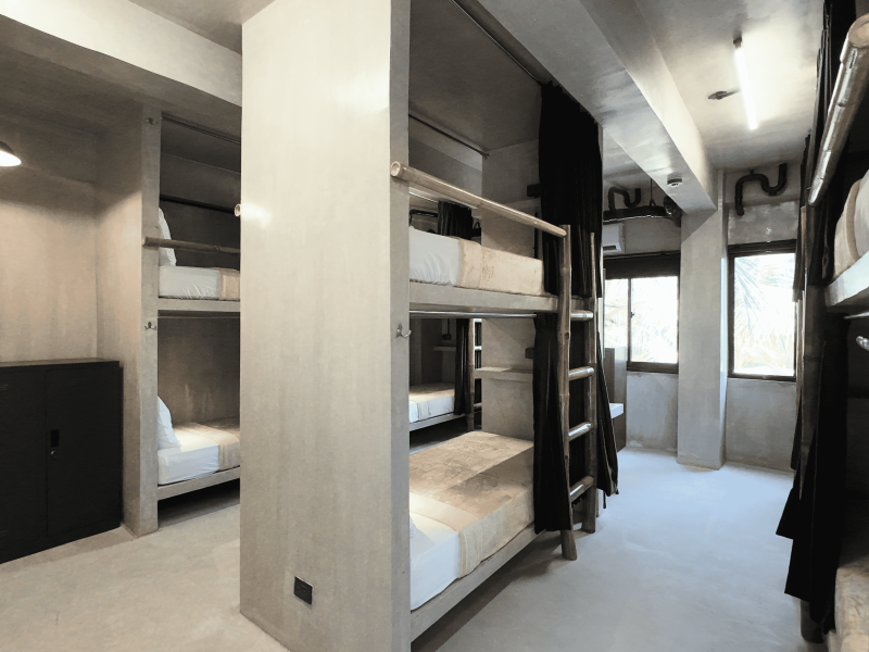 Private 10 Beds (Shared Bathroom)