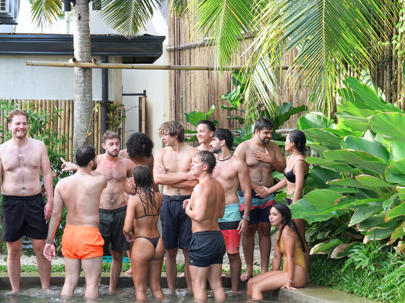 Single Bed in 4 Beds Female Dorm (Shared Ensuite Bathroom)