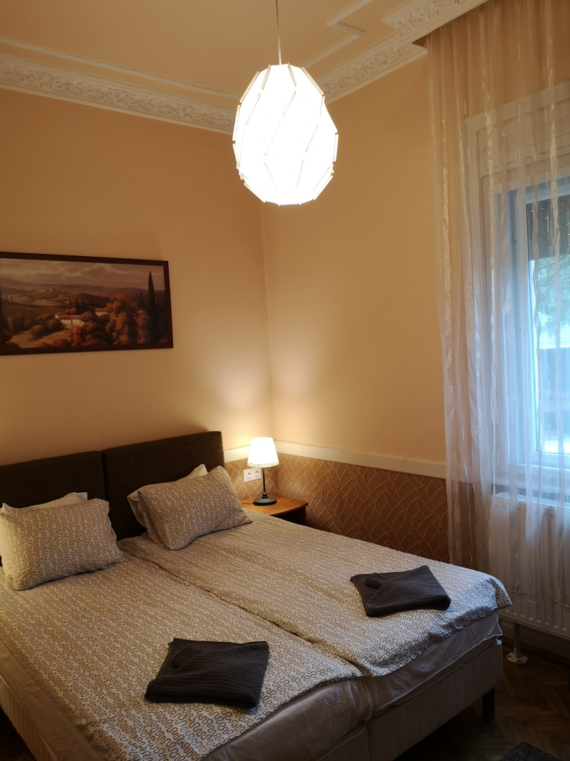 Földszinti 2-hálós lakosztály