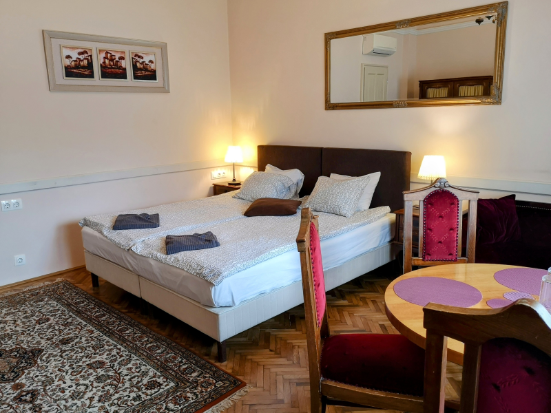 Földszinti 2-hálós lakosztály