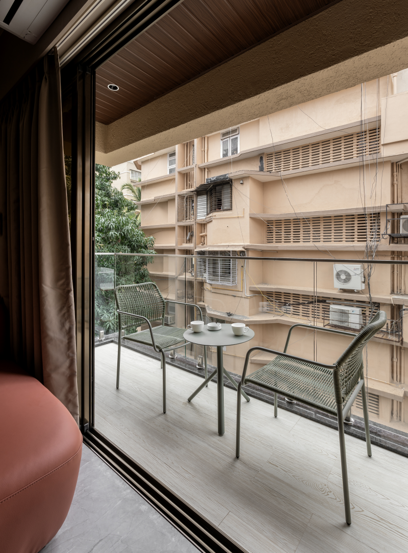 Two-Bedroom Open Kitchen Apartment with Balcony