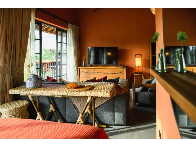 Paddock Room