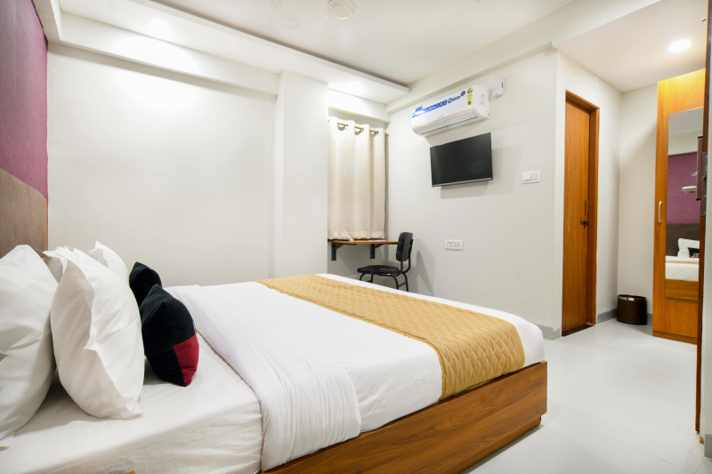 Ace Deluxe Room