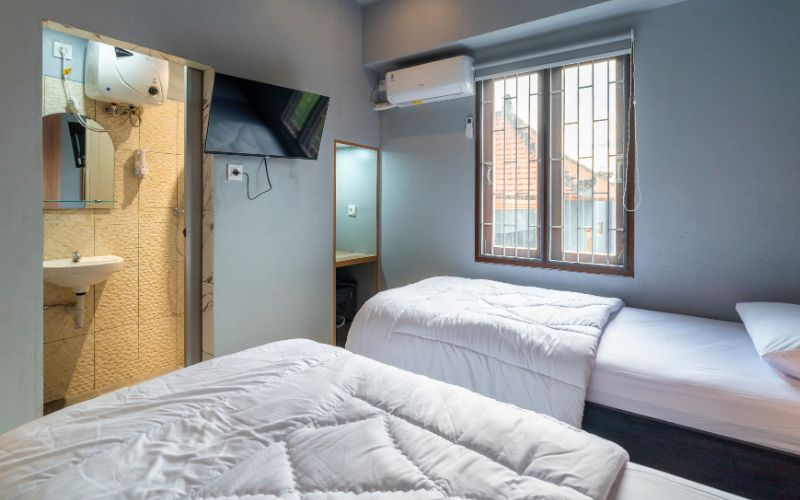 Standard Twin Single Bed