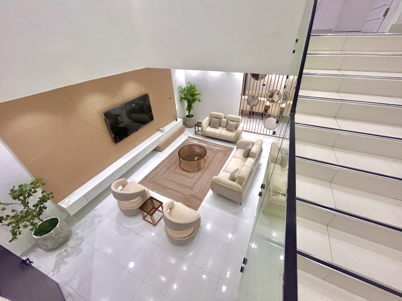 Diplomatic Suite
