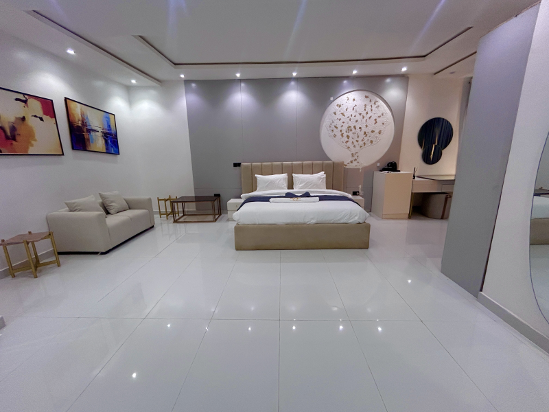 Diplomatic Suite