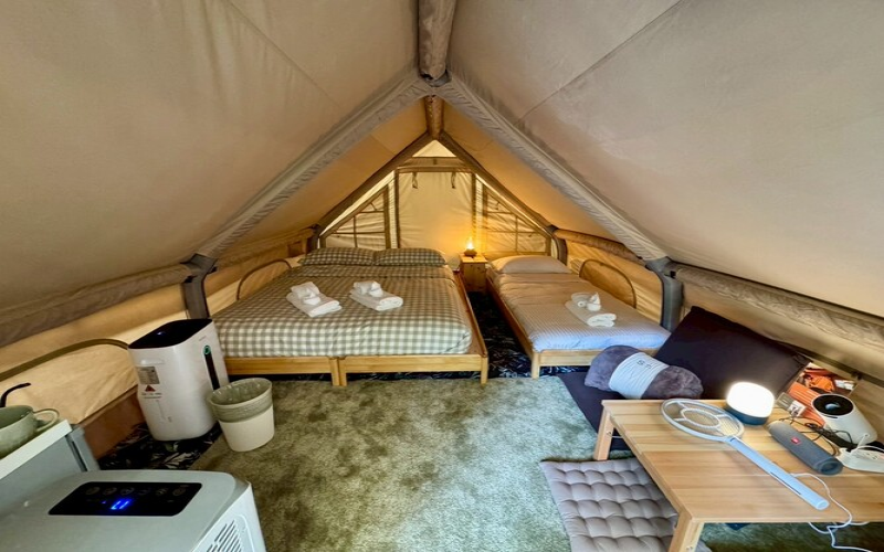 Family Tent —113 sqm, 2 Bedroom, 2 Bathroom, 2 Bathtub