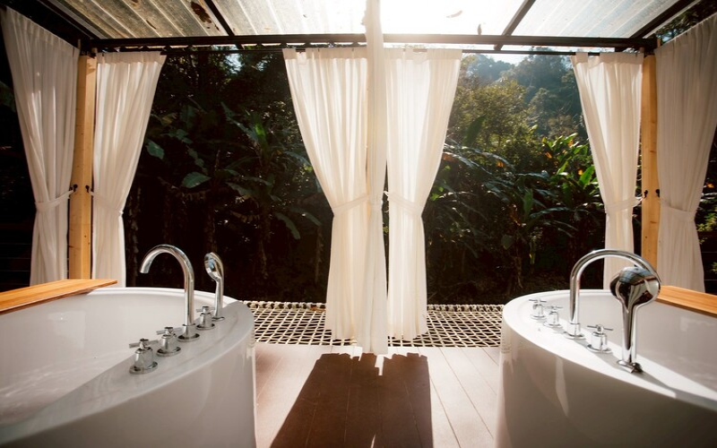 Family Tent —113 sqm, 2 Bedroom, 2 Bathroom, 2 Bathtub