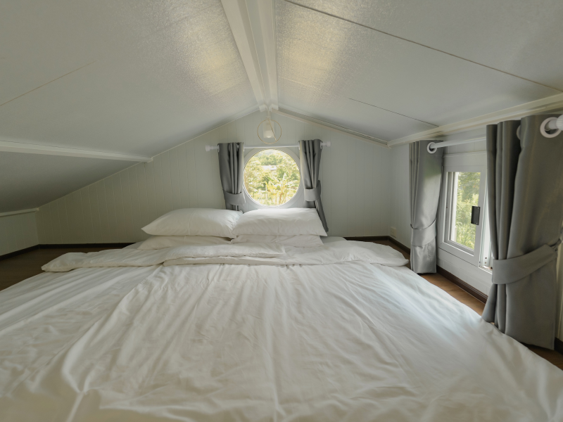 Knockdown villa