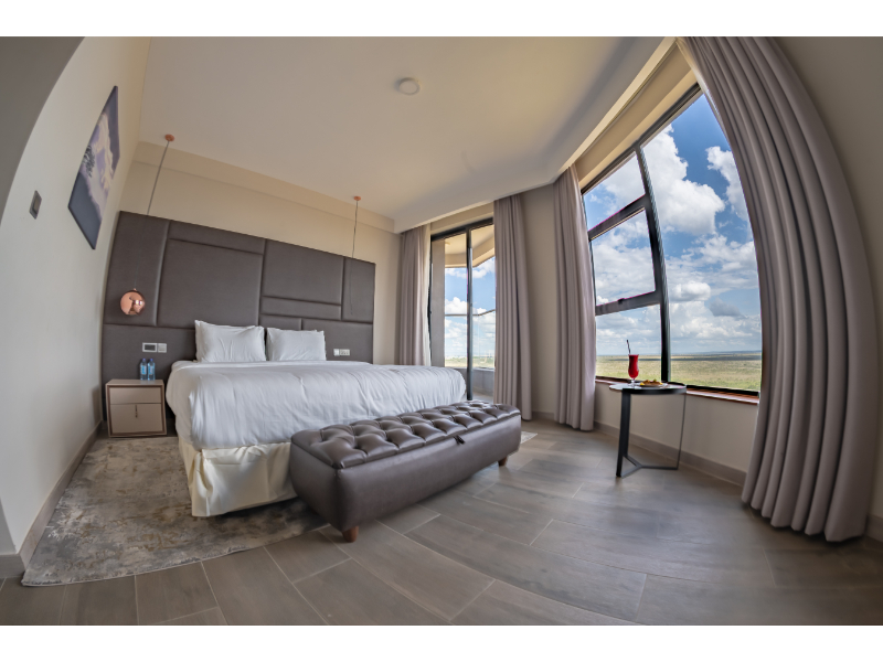 The Curve by the Park by TSG