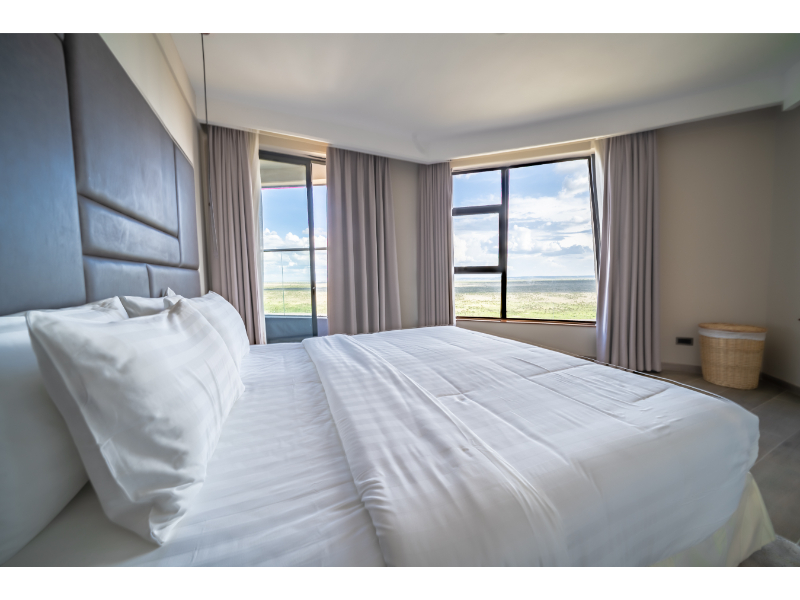 The Curve by the Park by TSG