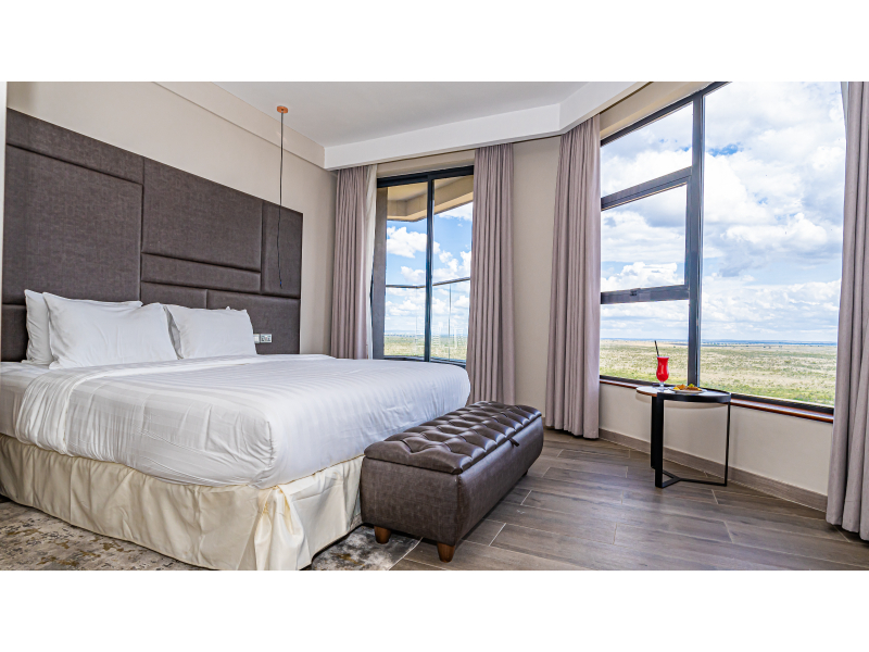 The Curve by the Park by TSG