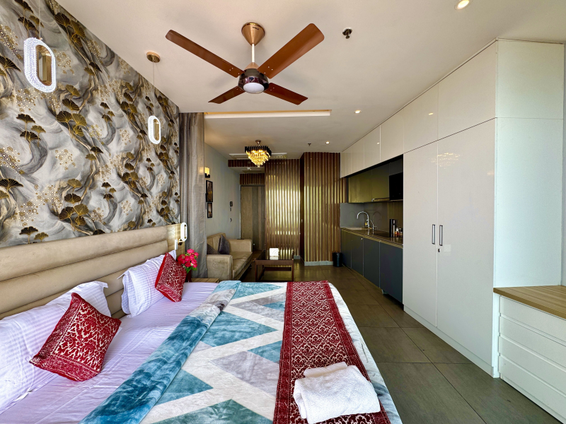 Room- 3704