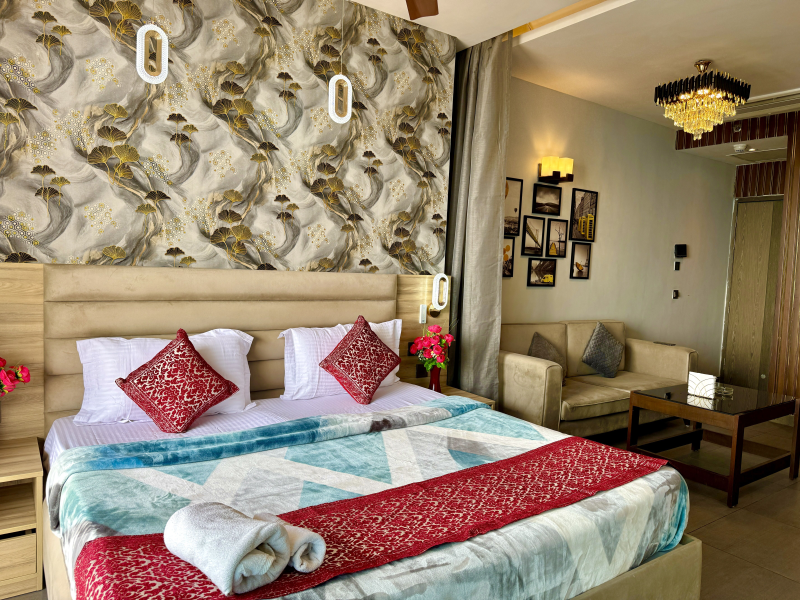 Room- 3704
