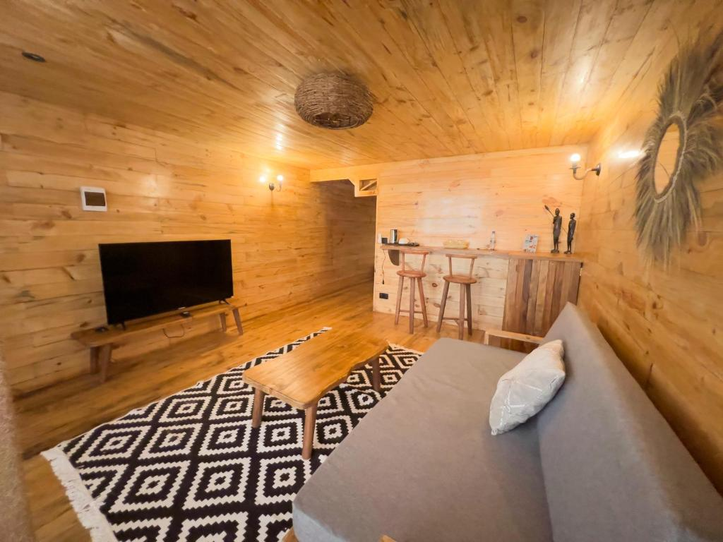 Eco bungalow front Ocean
