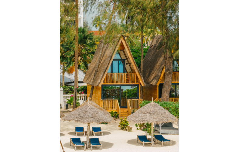 Eco bungalow front Ocean