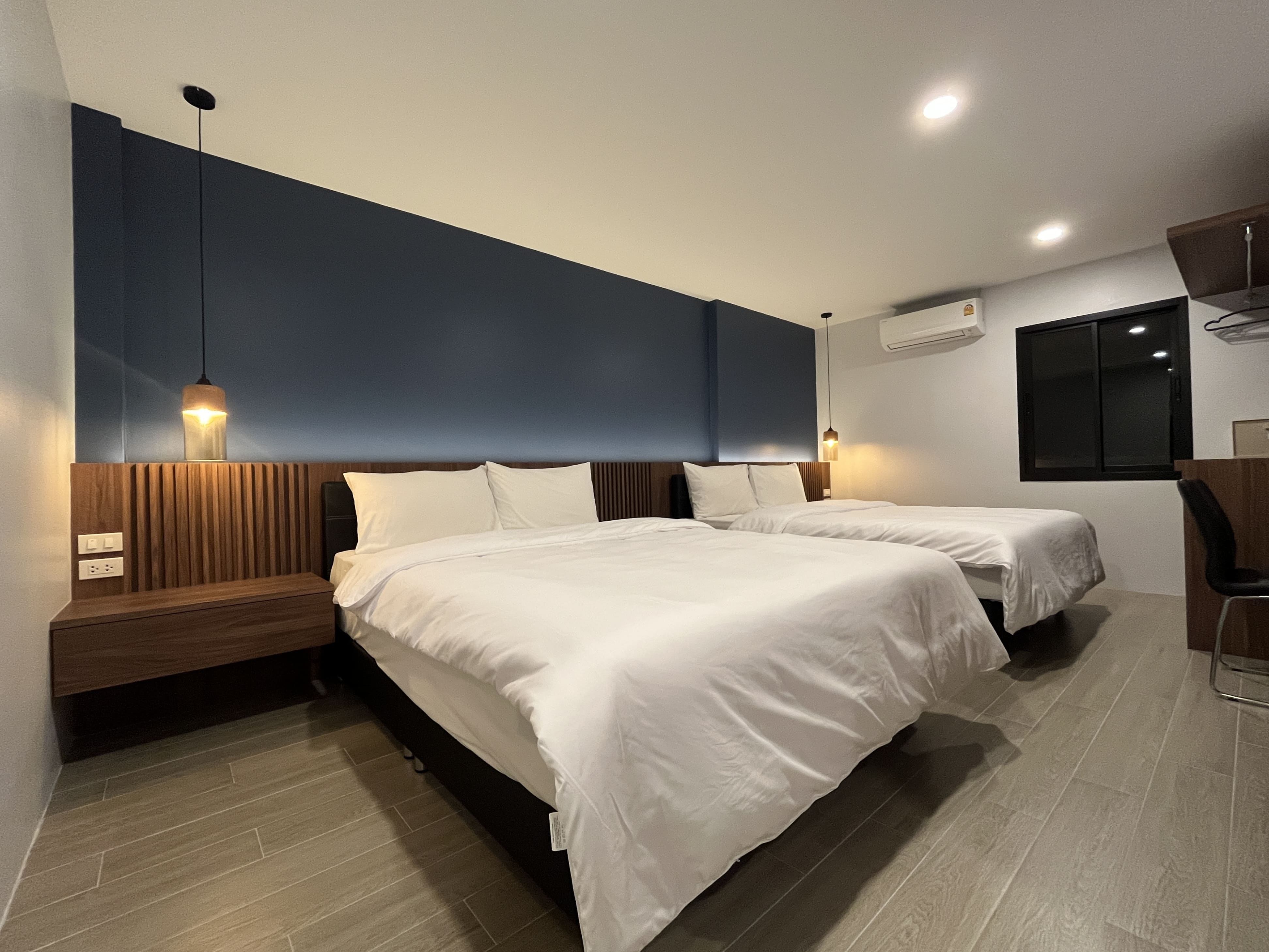 Deluxe Family Room
