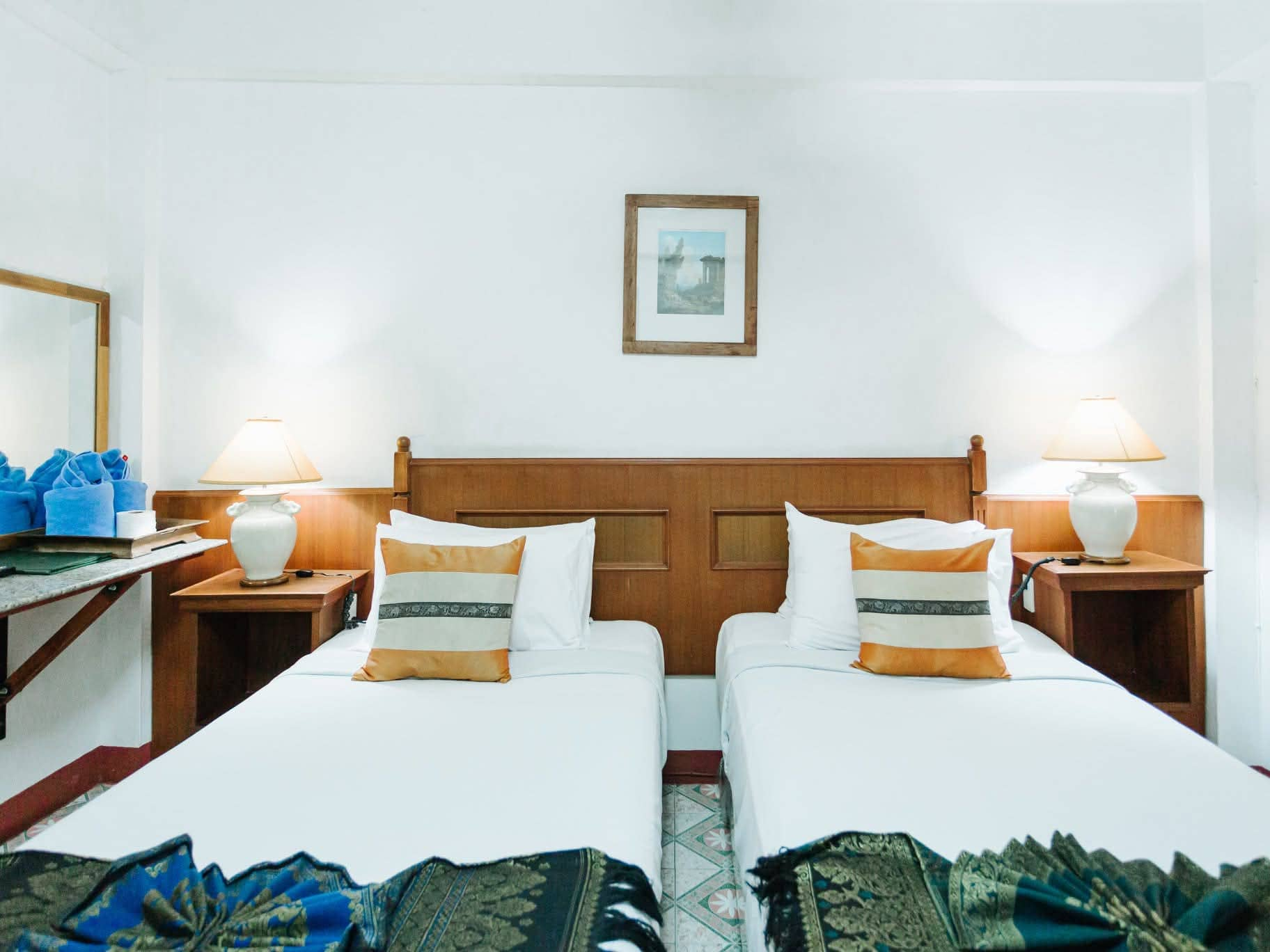 Twin Room with Private Bathroom