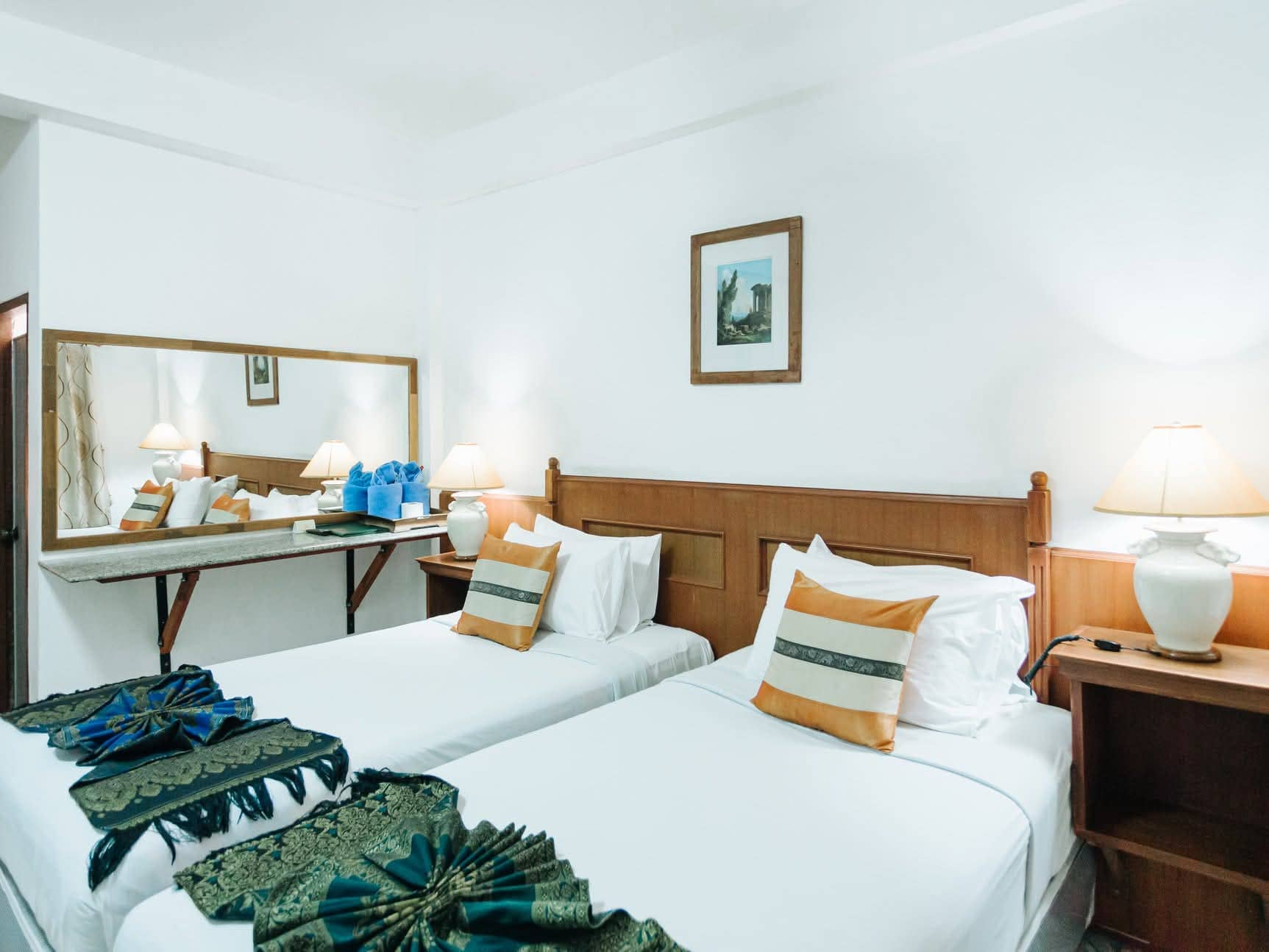 Twin Room with Private Bathroom